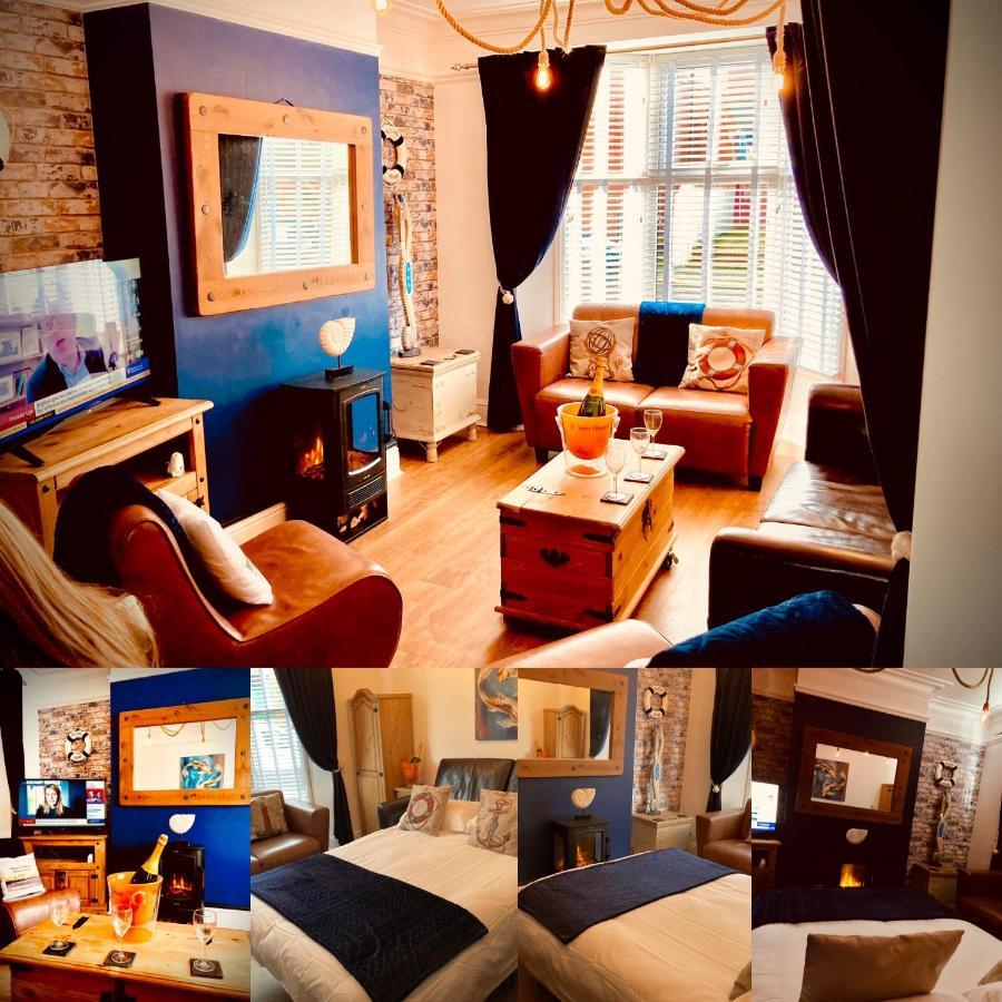 Falcon Retreat Whitby Villa ภายนอก รูปภาพ