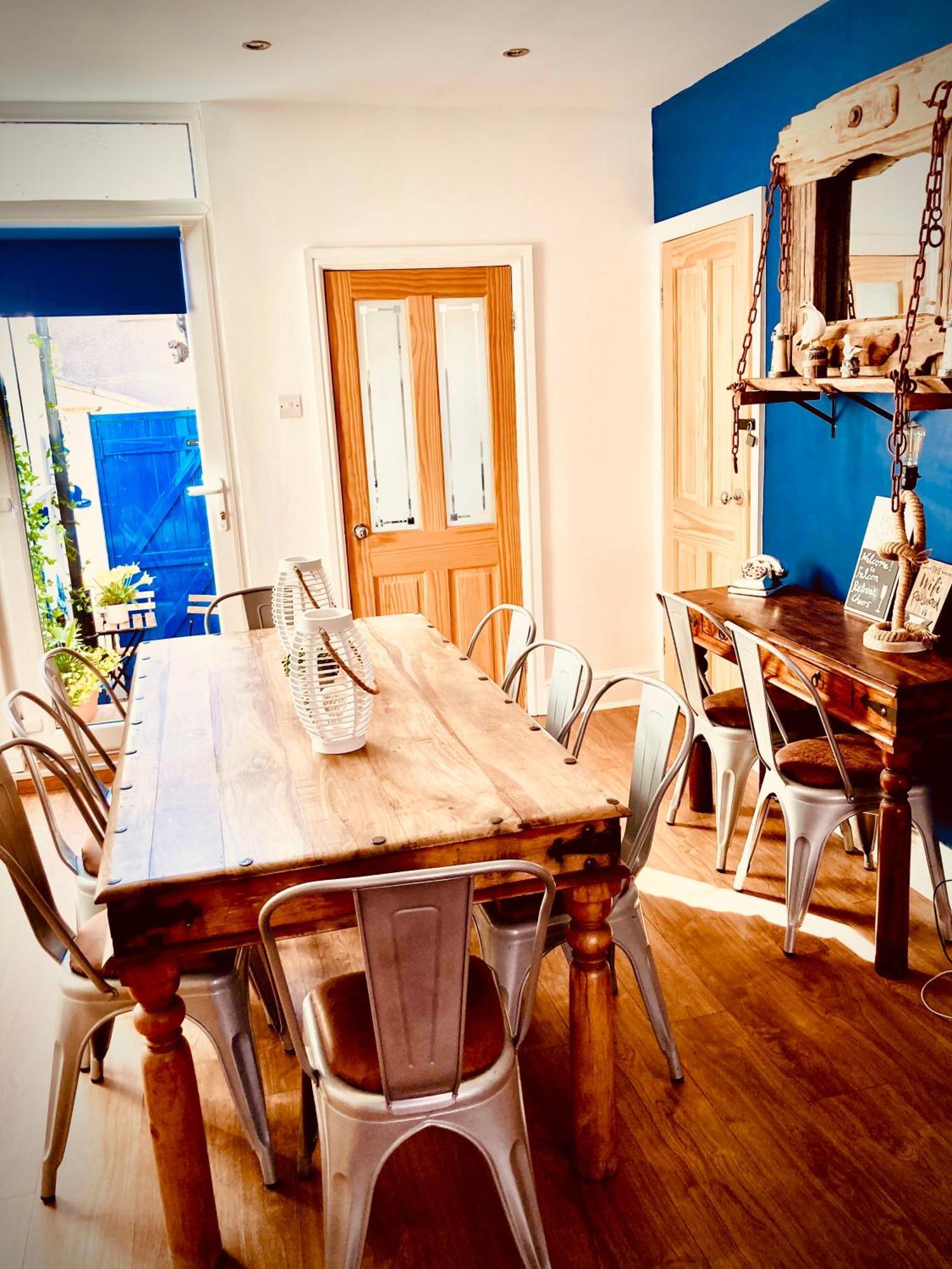 Falcon Retreat Whitby Villa ภายนอก รูปภาพ