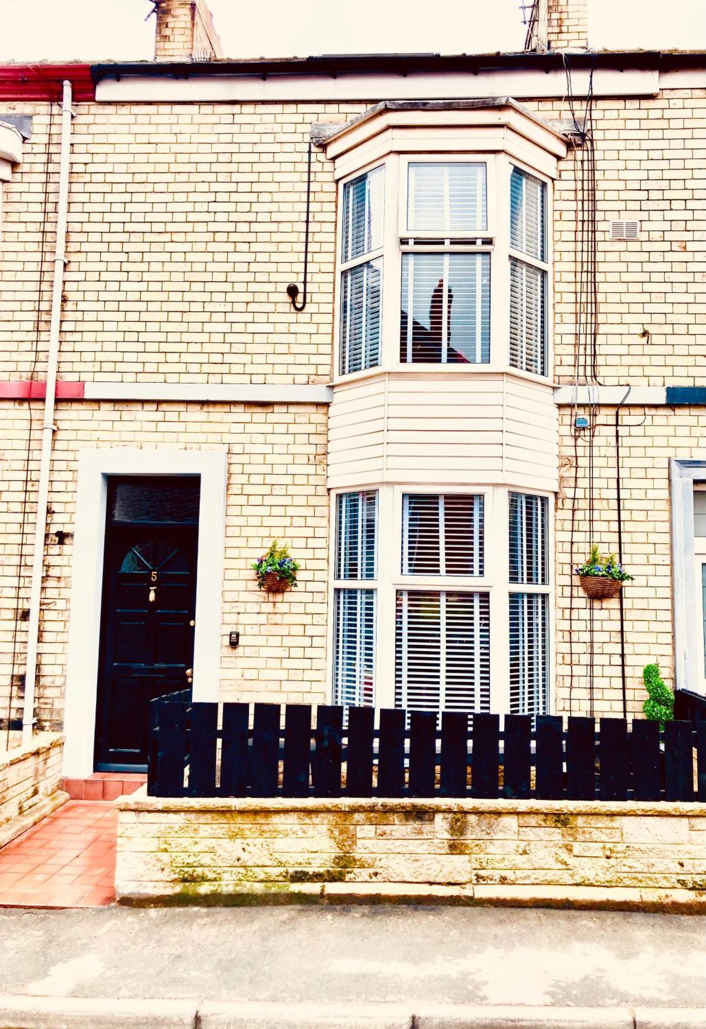 Falcon Retreat Whitby Villa ภายนอก รูปภาพ
